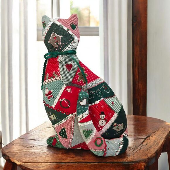 Handmade Vintage Christmas Cat Detailed Embroidered Patchwork Quilt Soft Pillow - Picture 1 of 16
